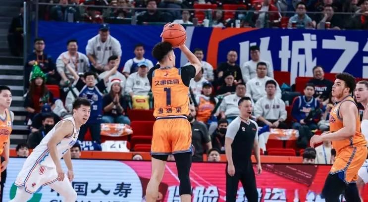 包含福建男篮不敌上海男篮，遭遇败仗的词条